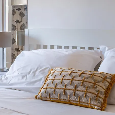 Iflat Pantheon & La Dolce Skyline Penthouse Lägenhet