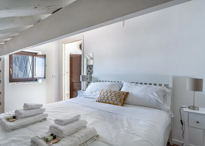 Appartement Iflat Pantheon & La Dolce Skyline Penthouse *