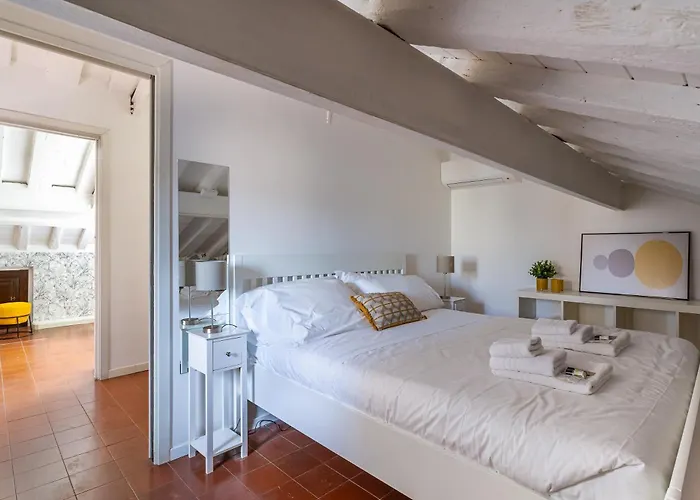 Iflat Pantheon & La Dolce Skyline Penthouse Appartement *