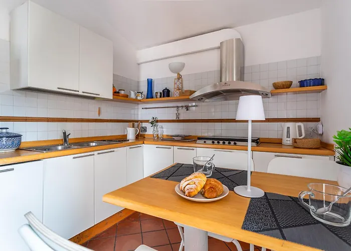 Iflat Pantheon & La Dolce Skyline Penthouse Appartement *